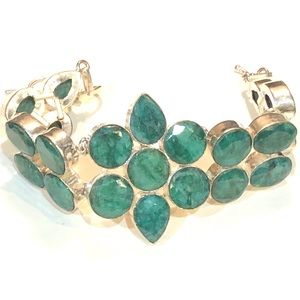 Gorgeous Emerald Quartz Bracelet set in Silver